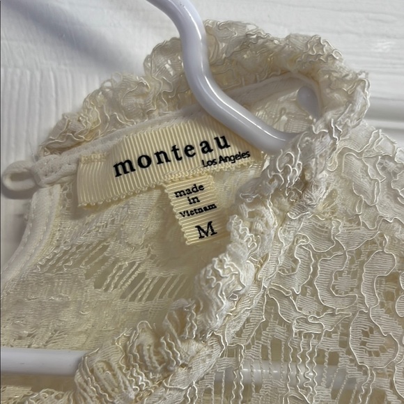 Monteau Elegant Lace Sleeveless Top - Cream - Picture 3 of 4